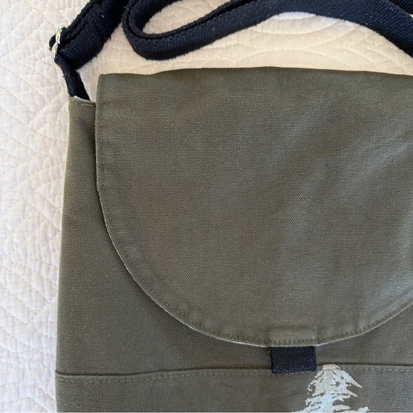 Haiku Canvas Crossbody - Picture 5 of 10
